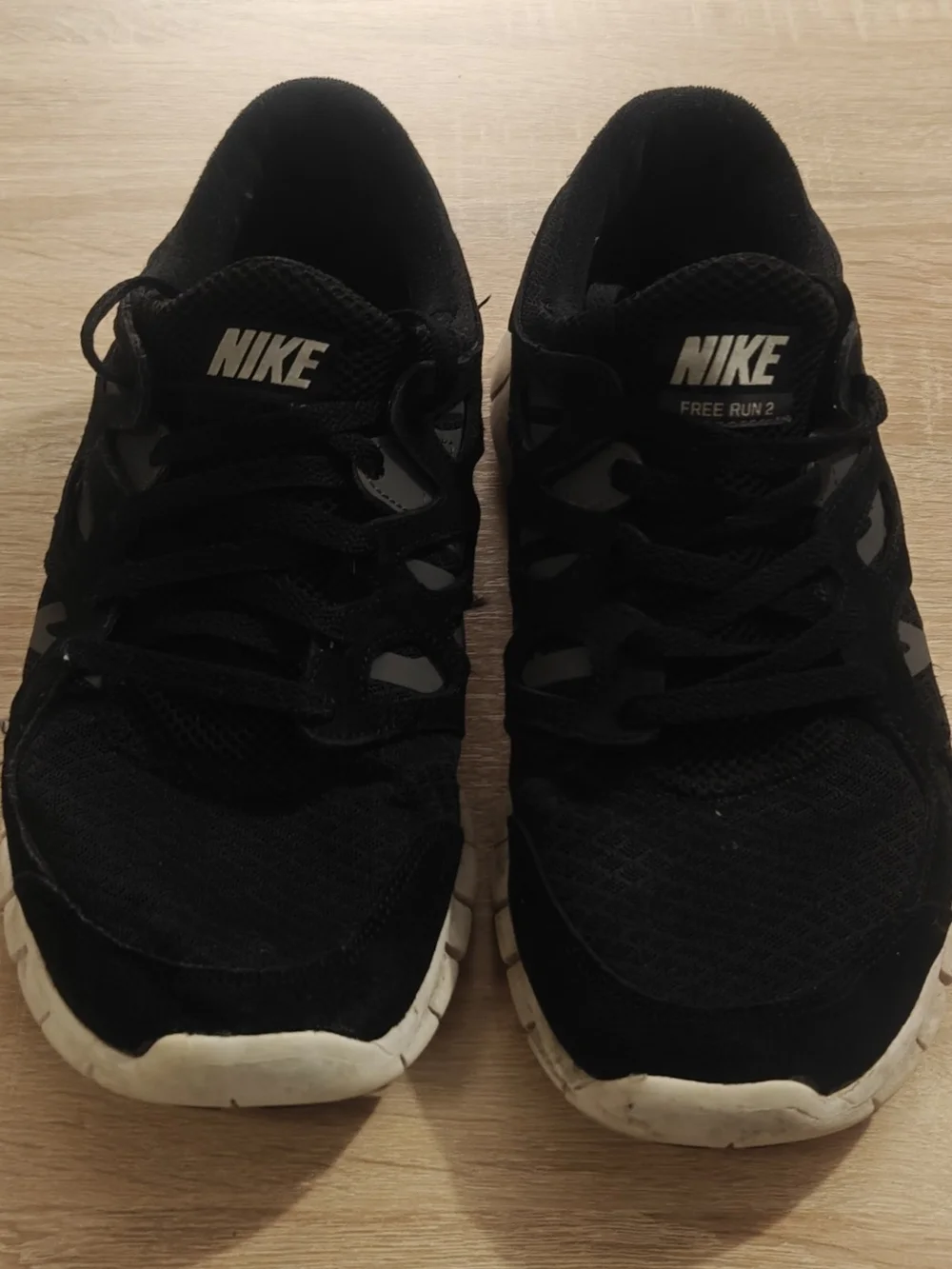 Nike Free Run Black/White Sneakers Men’s Size 12 Running Walking Shoes